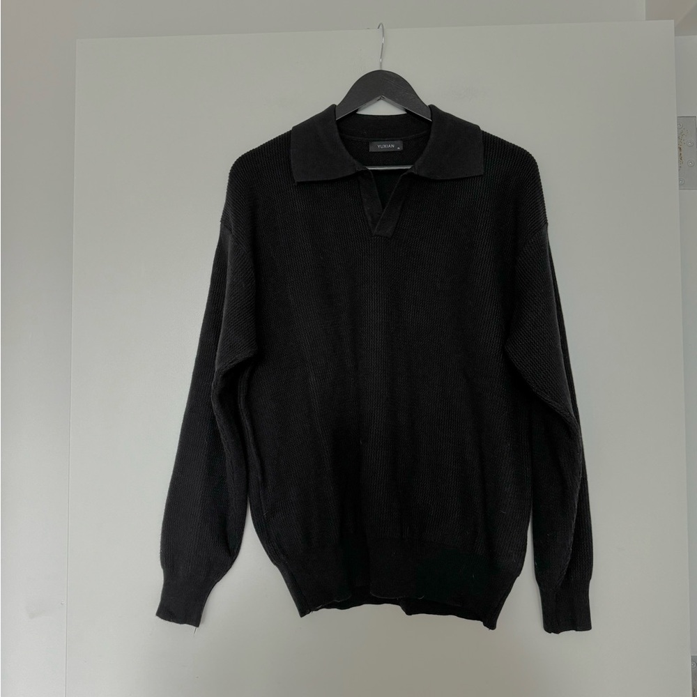 Yuxian Black Waffle Knit V Neck Polo Shirt